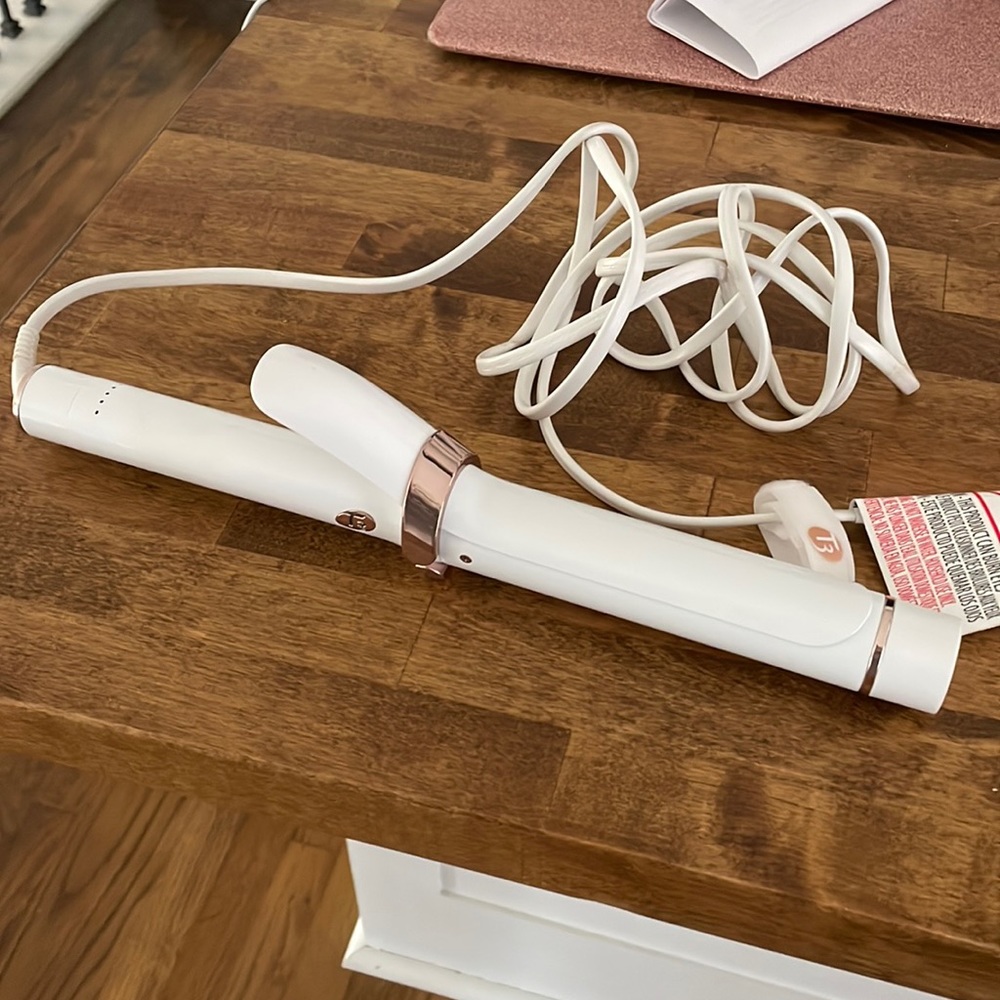 T3 Singlepass curling iron